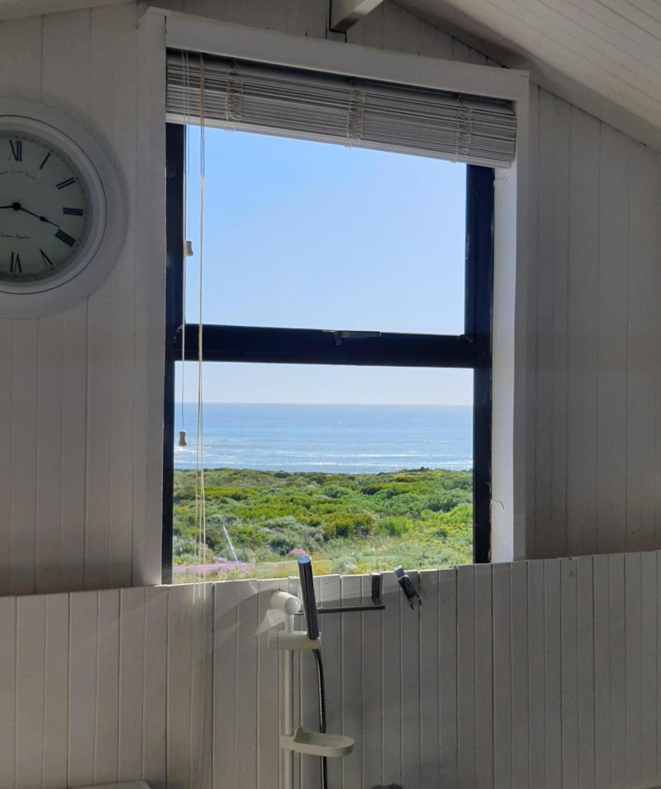 West Coast Seaside Getaway Hotel Grotto Bay Exterior foto